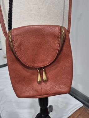 EUC Hobo Fern Leather Crossbody Cognac